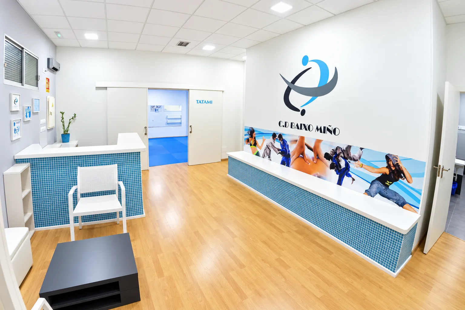 Recepción del Club Deportivo Baixo Miño con acceso a la sala tatami